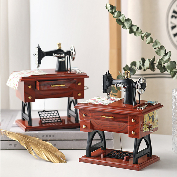 Vintage Sewing Machine Music Box – Retro Wind-Up Desk Decor - Image 4