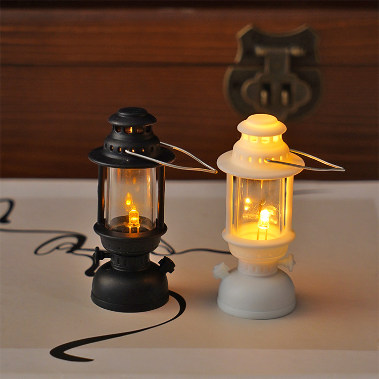 Miniature Retro Lantern (Mini Decoration Light) - Image 3